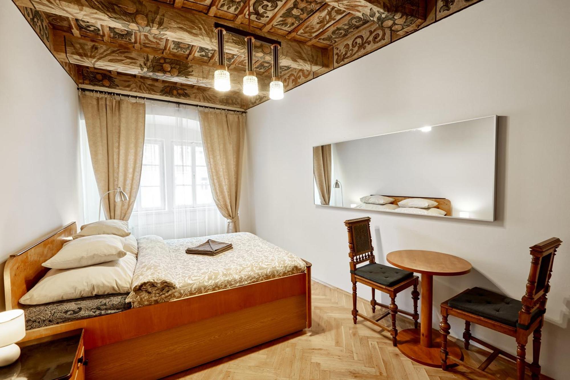 At The Blue Lion & Parking Assistance Apartamento Praga Exterior foto